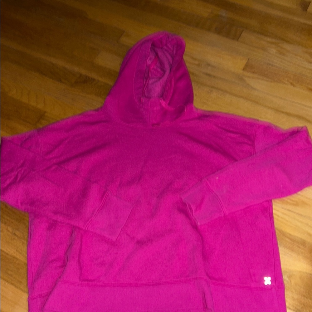 Xersion Women's Fuchsia Hoodie Sweater. Excellent condition